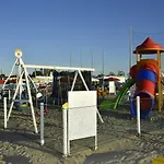 Hotel Elena 2*