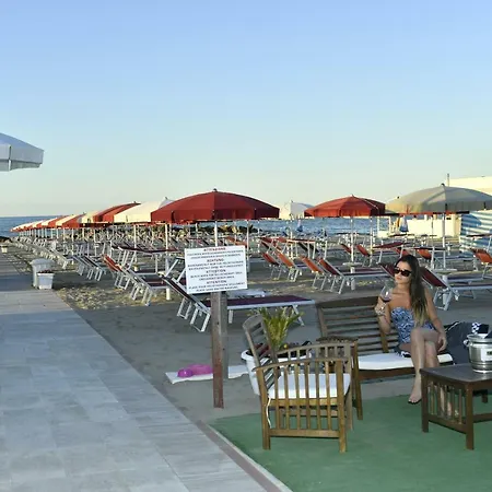 Hotel Elena